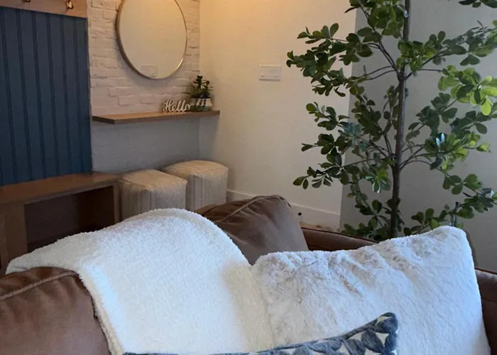 Location! Pool, Hot Tub, Game Near Old Town & Asu Holiday home *